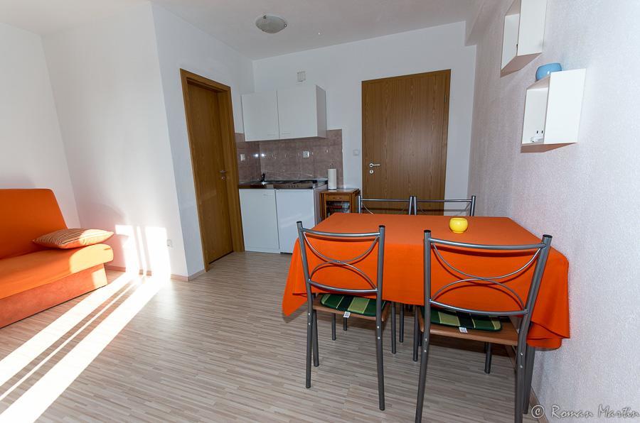 Apartmani Barisic โบรดาริตซา ภายนอก รูปภาพ