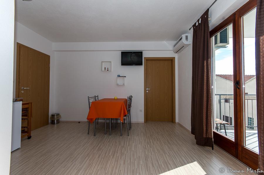 Apartmani Barisic โบรดาริตซา ภายนอก รูปภาพ