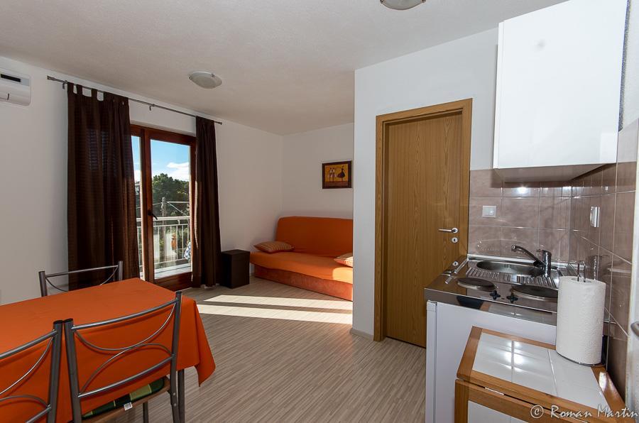 Apartmani Barisic โบรดาริตซา ภายนอก รูปภาพ