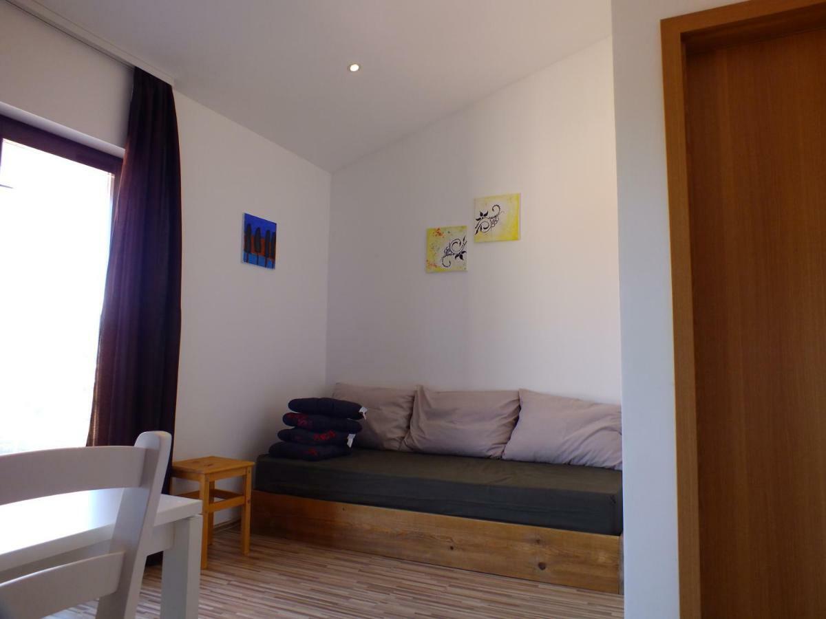 Apartmani Barisic โบรดาริตซา ภายนอก รูปภาพ