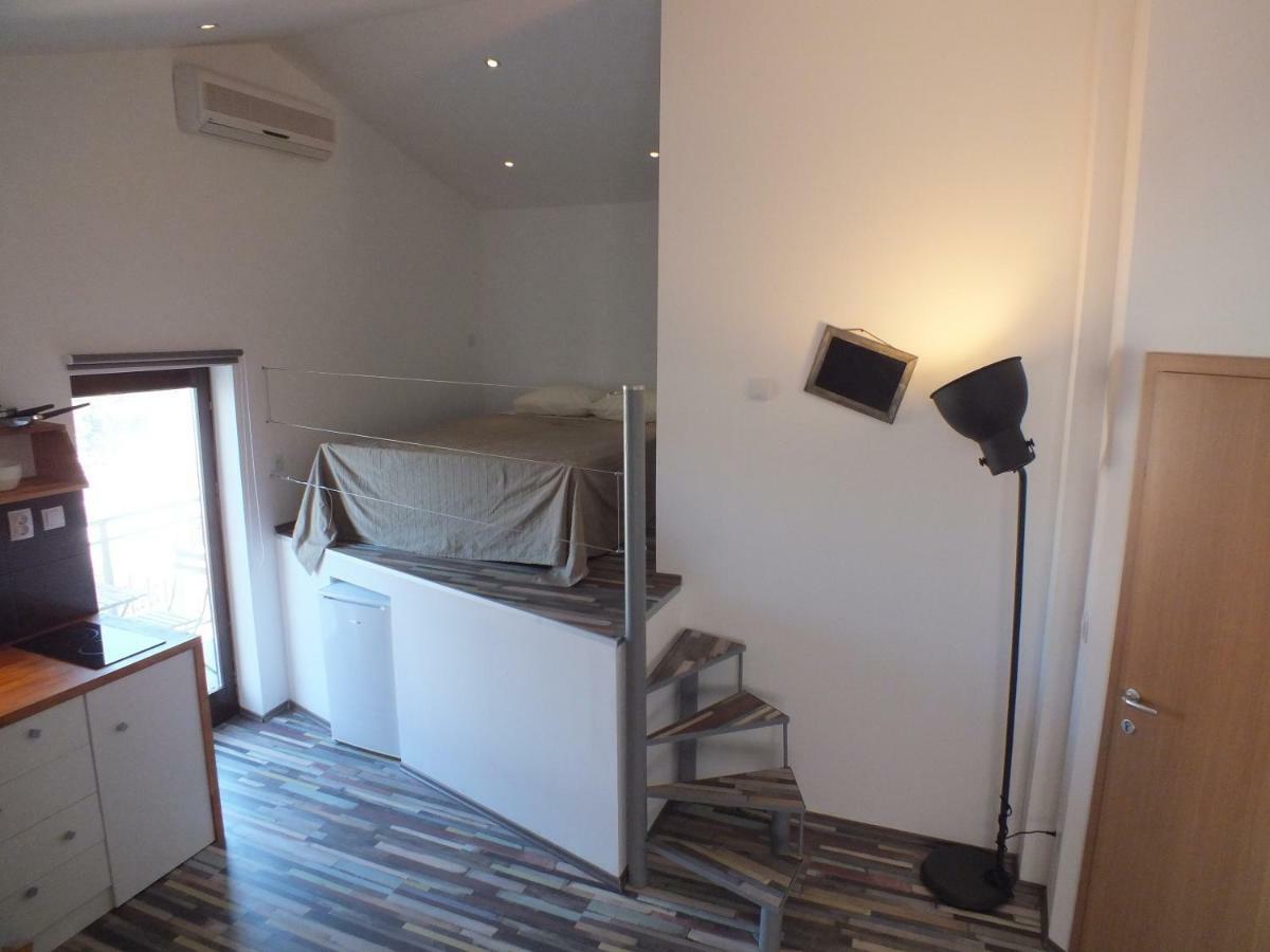 Apartmani Barisic โบรดาริตซา ภายนอก รูปภาพ