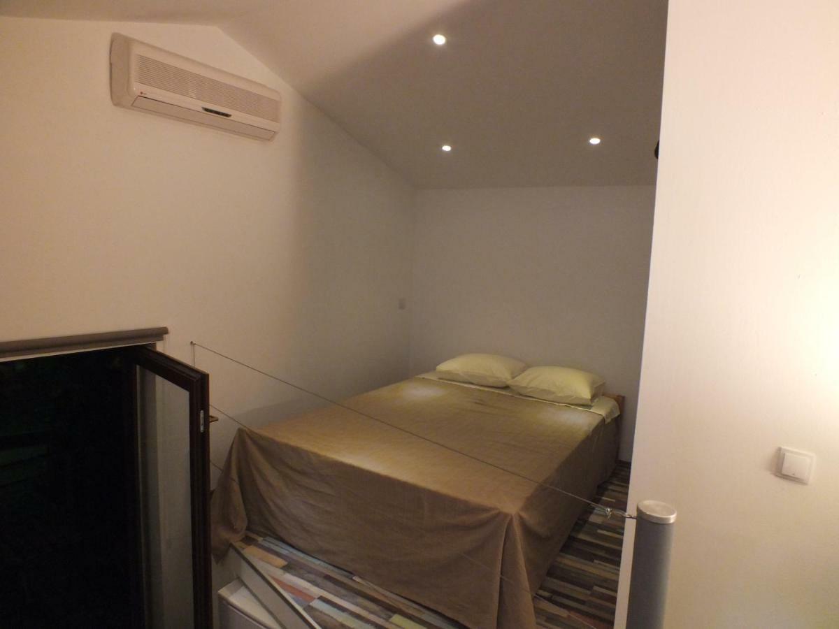 Apartmani Barisic โบรดาริตซา ภายนอก รูปภาพ