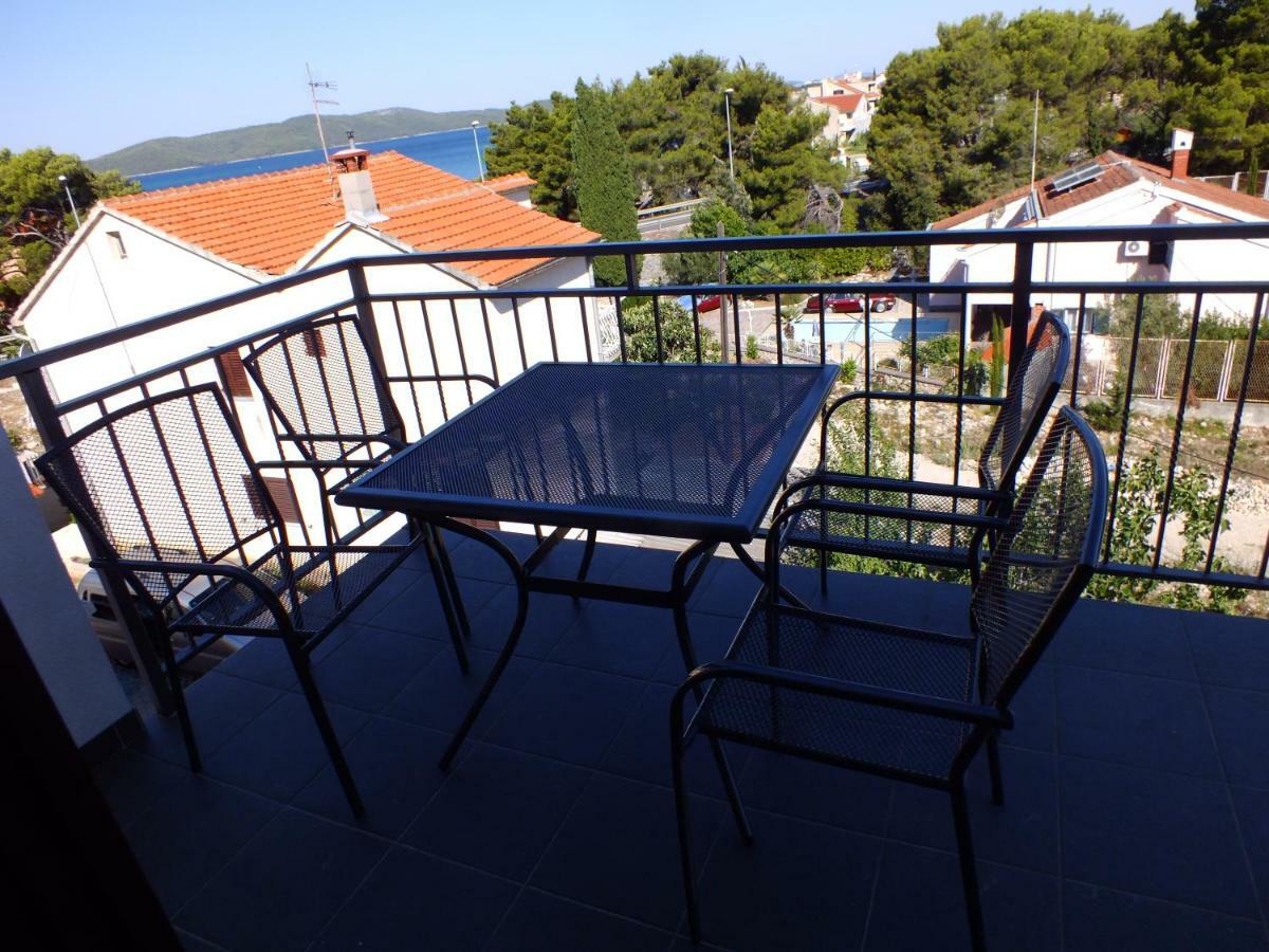 Apartmani Barisic โบรดาริตซา ภายนอก รูปภาพ